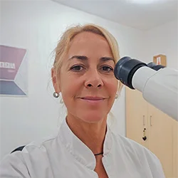 Dra. Natalia Jurczak, especialista en Anatomía Patológica en el Centro Médico Integral Tancacha